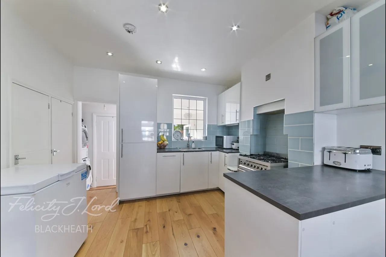 Swingate Lane, Plumstead, photo 8
