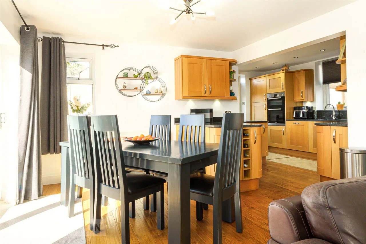 Stoneleigh, Sowerby Bridge, HX6, photo 6