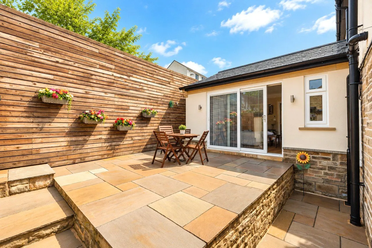 Stoneleigh, Sowerby Bridge, HX6, photo 11