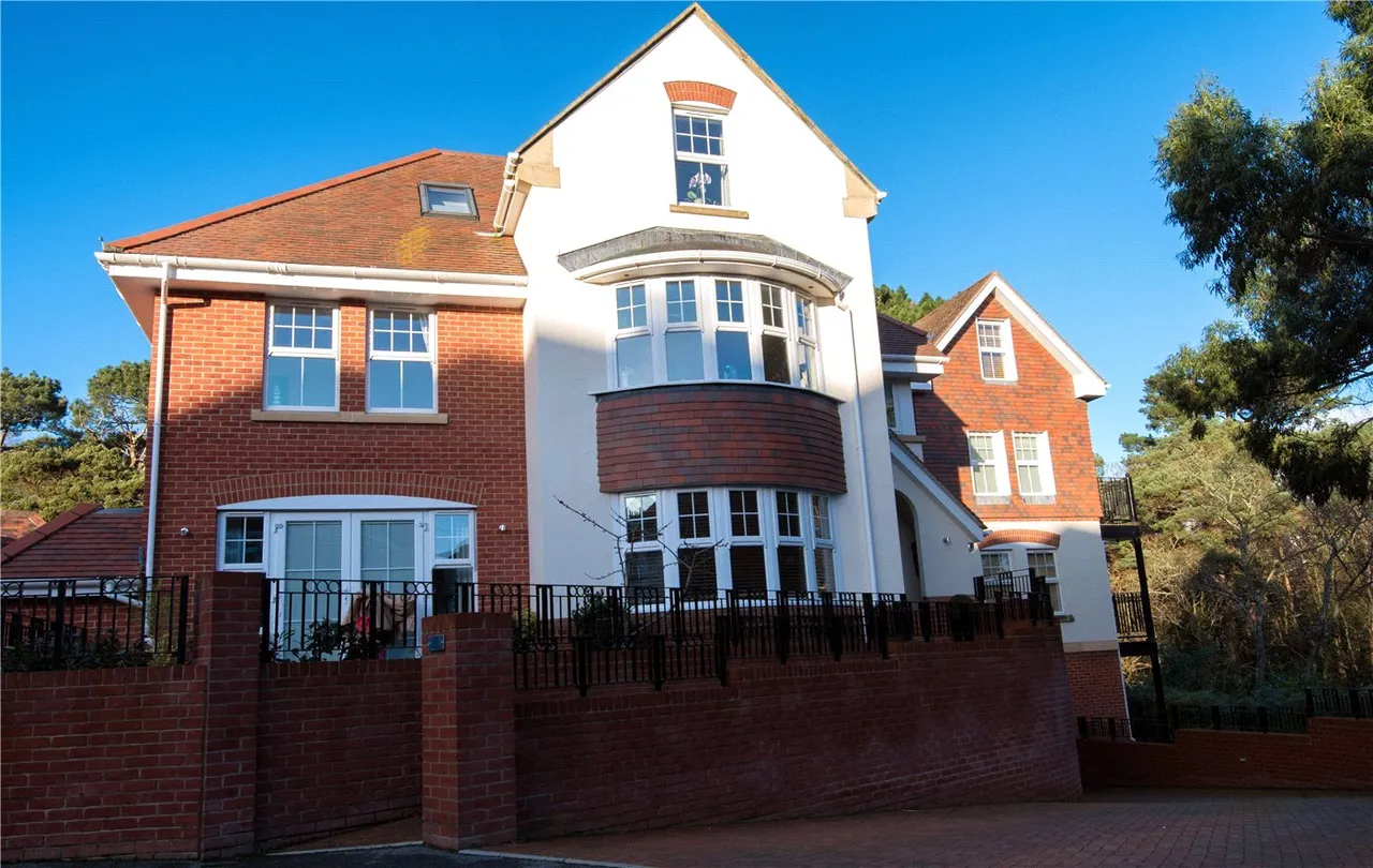 Pineridge, 17 Rosemount Road, Bournemouth, Dorset, BH4, photo 4