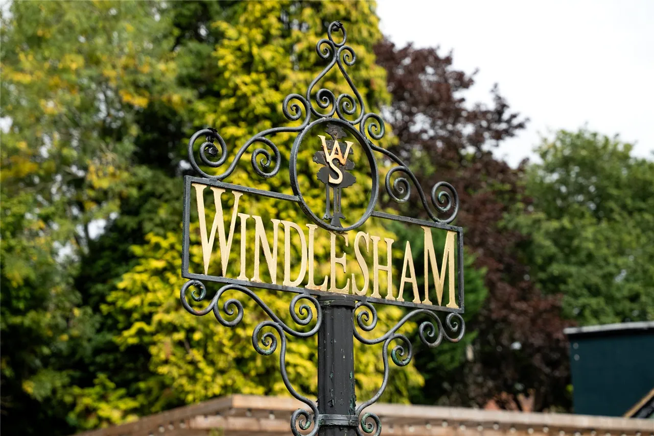 Woodlands Lane, Windlesham, GU20, photo 21