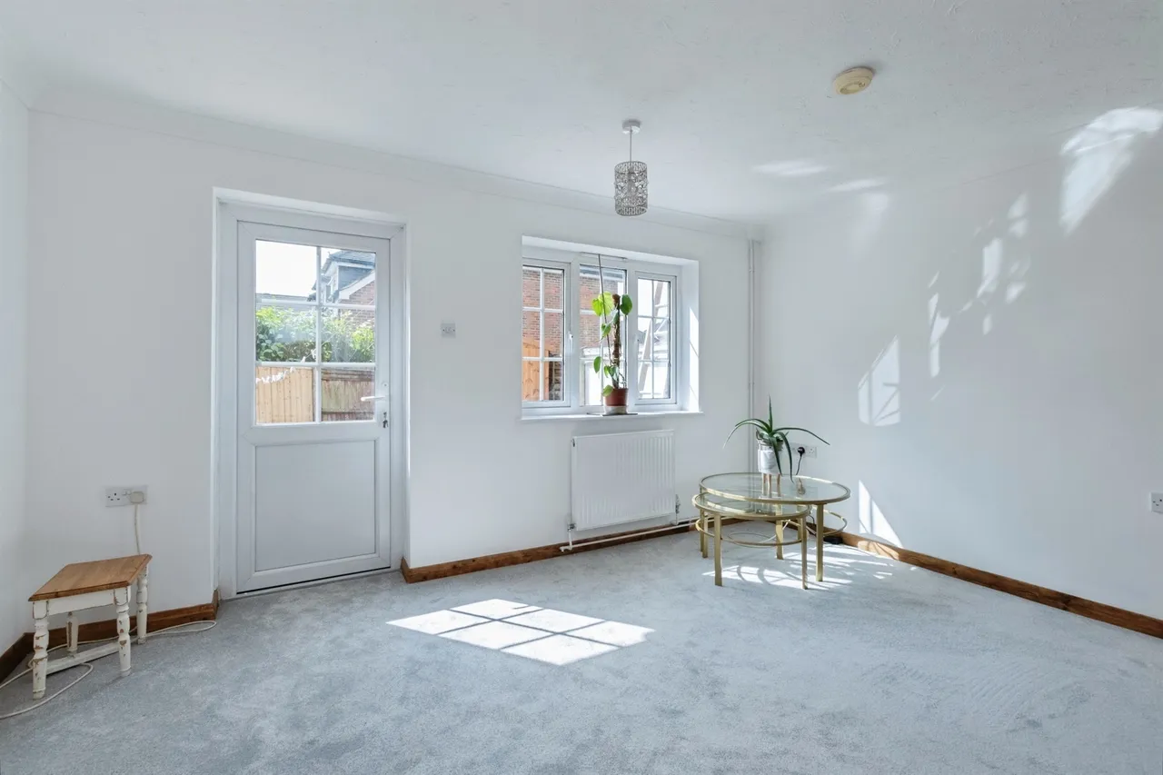 Flaxfields End, Fordingbridge, SP6, photo 7