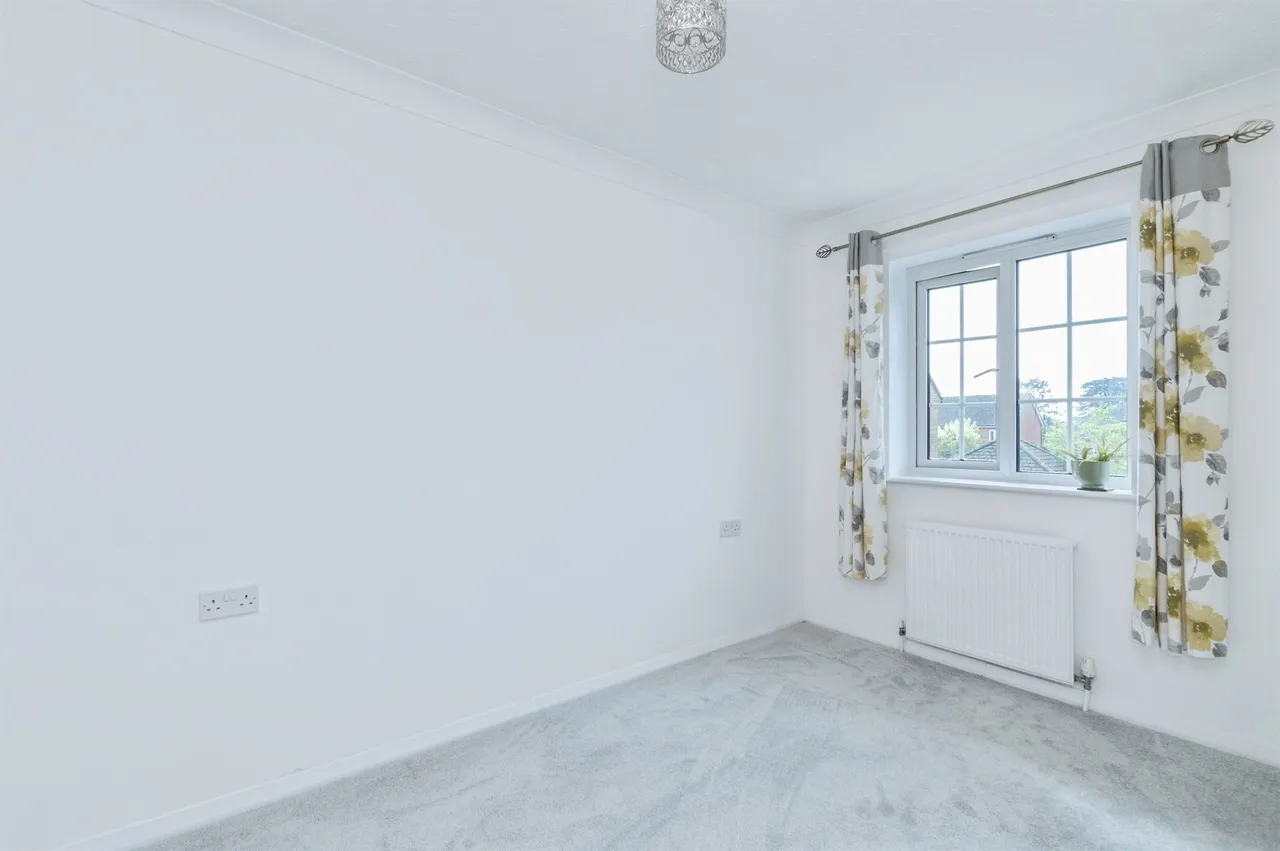 Flaxfields End, Fordingbridge, SP6, photo 17