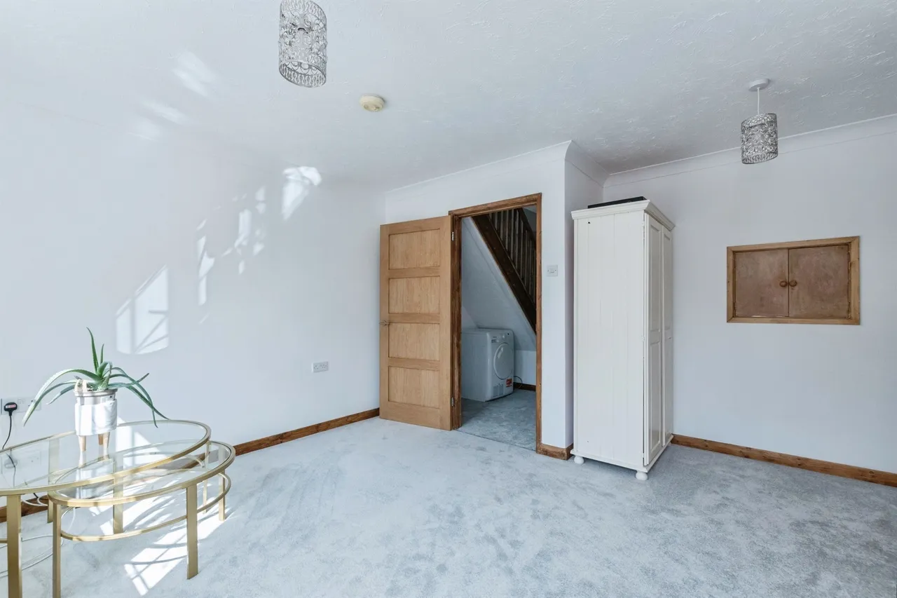 Flaxfields End, Fordingbridge, SP6, photo 11