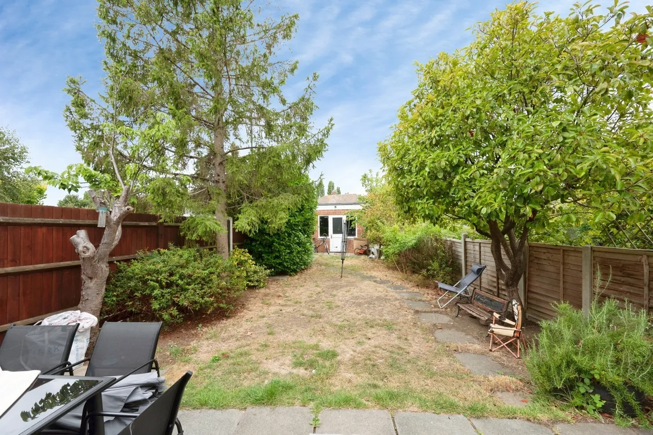 Longfellow Road, Worcester Park, KT4, photo 6