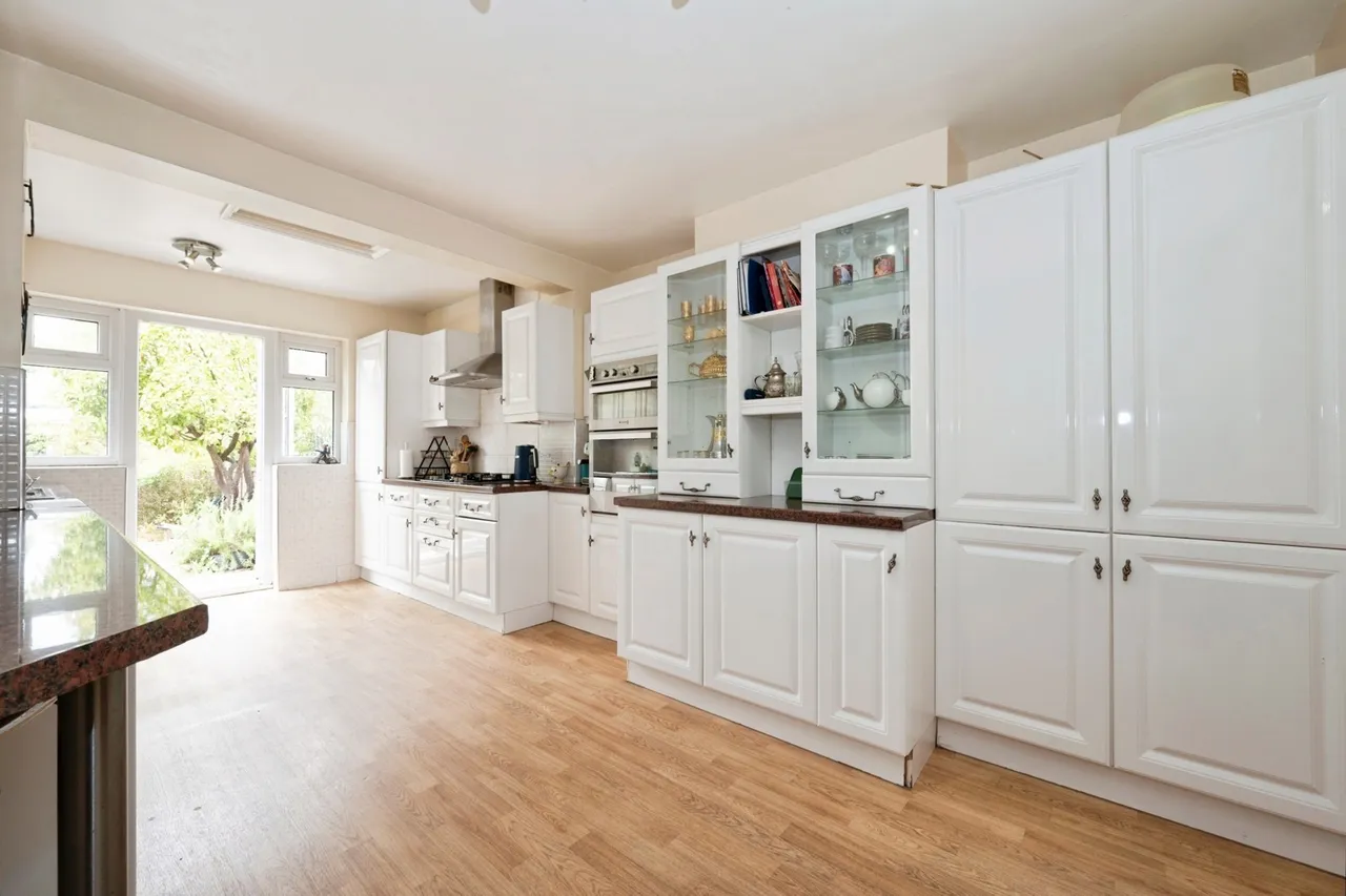 Longfellow Road, Worcester Park, KT4, photo 4