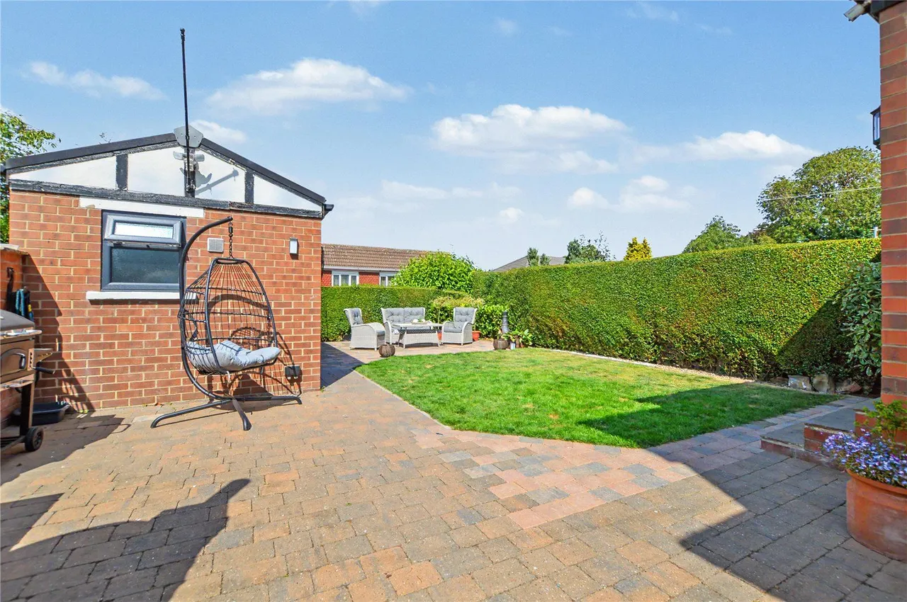 Oulton Lane, Rothwell, LS26, photo 14