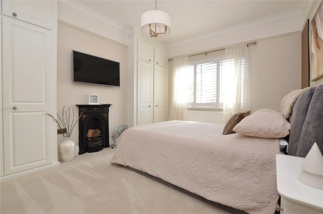 Oulton Lane, Rothwell, LS26, photo 12
