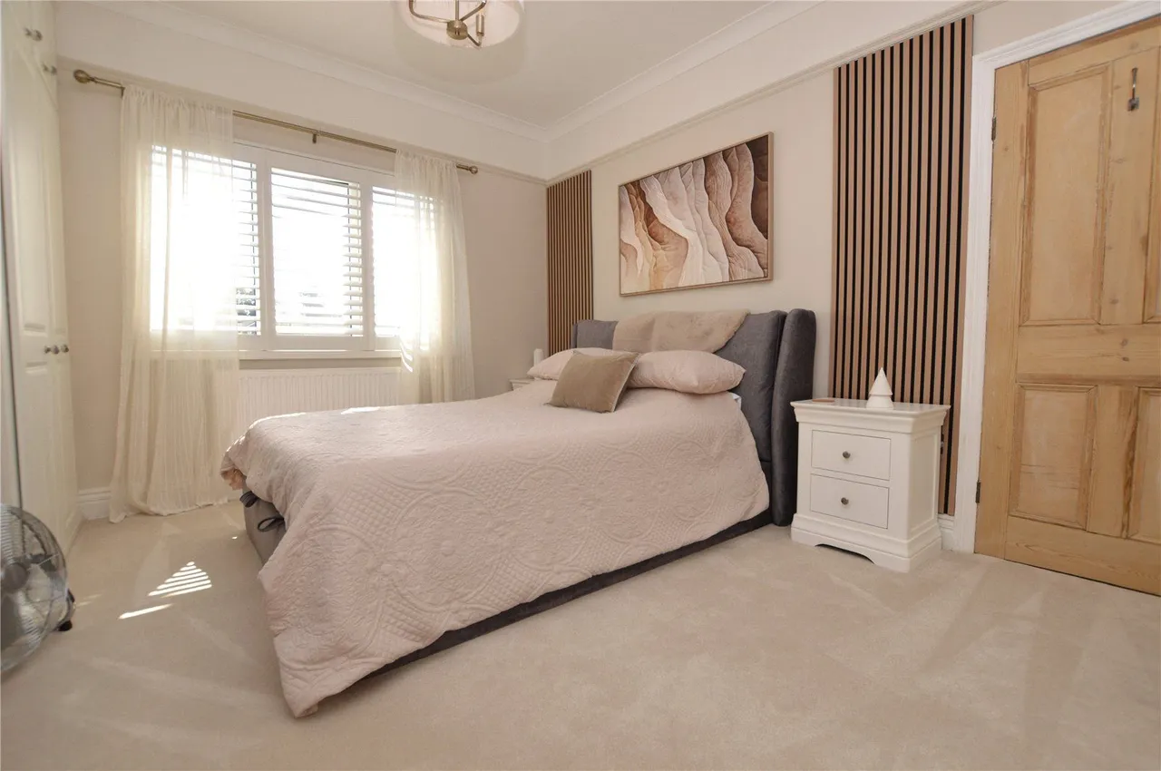 Oulton Lane, Rothwell, LS26, photo 7