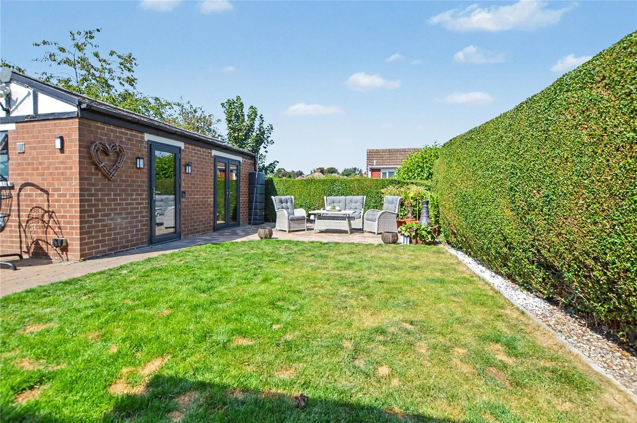 Oulton Lane, Rothwell, LS26, photo 22
