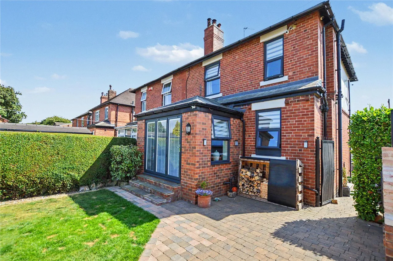 Oulton Lane, Rothwell, LS26, photo 23