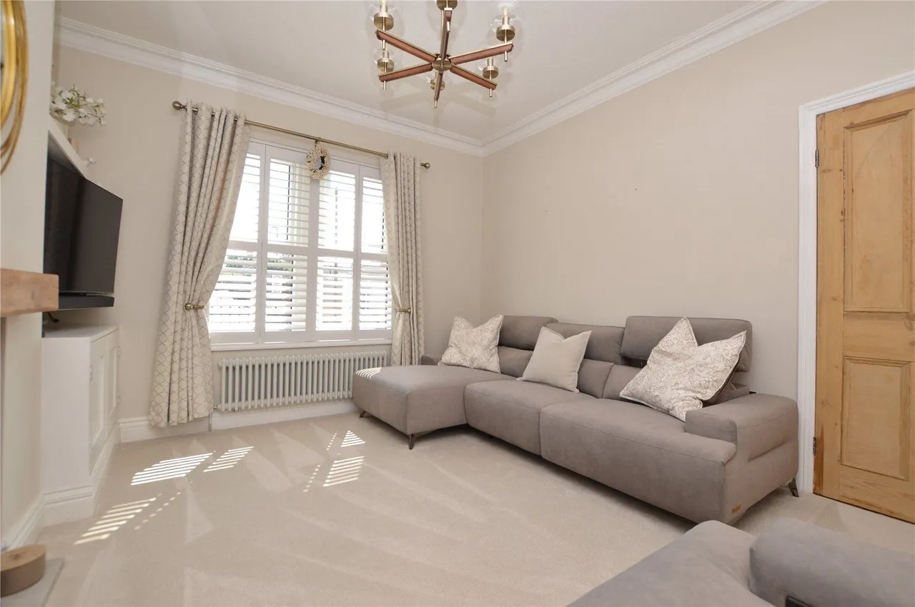 Oulton Lane, Rothwell, LS26, photo 17