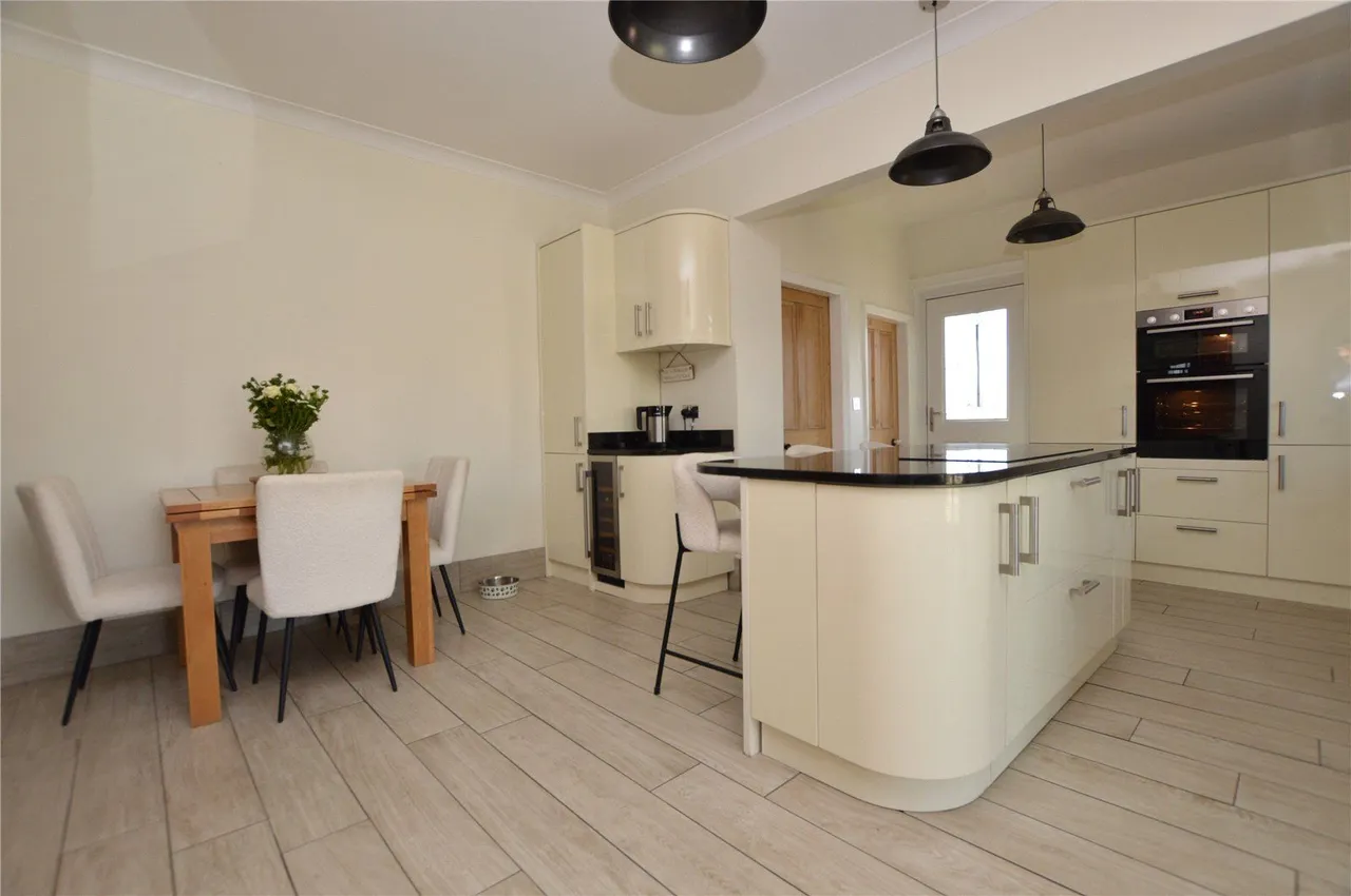 Oulton Lane, Rothwell, LS26, photo 20