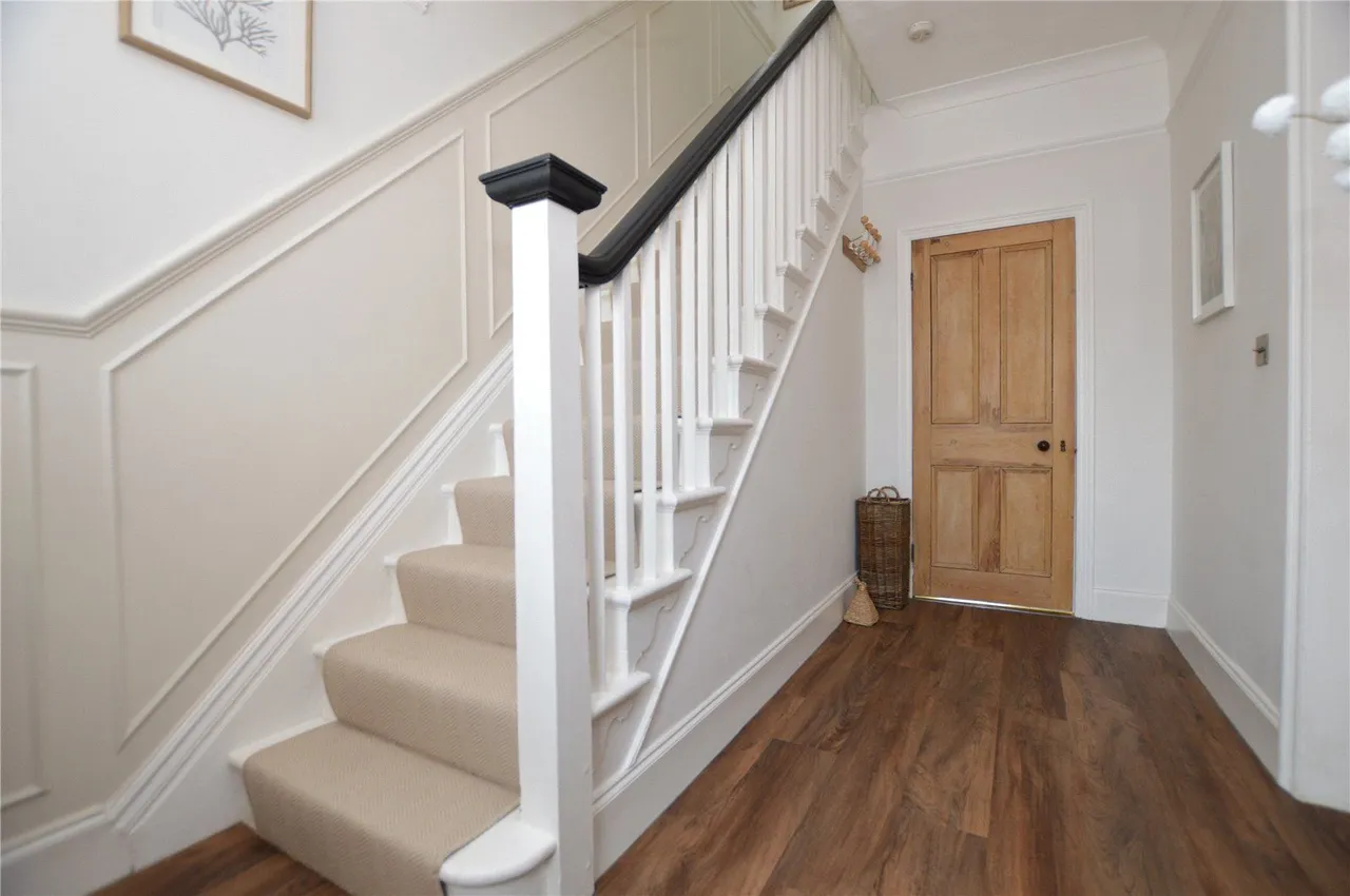 Oulton Lane, Rothwell, LS26, photo 15