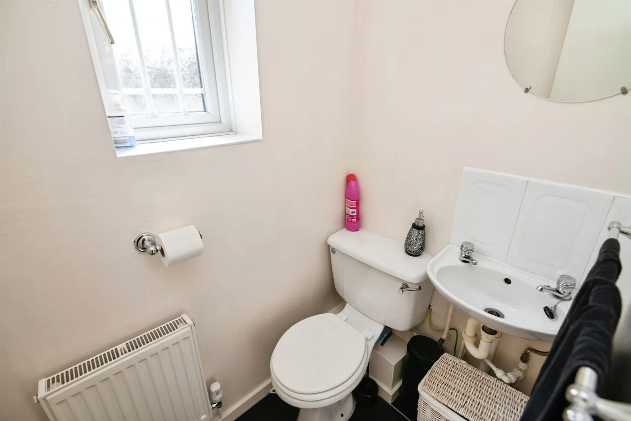 Standbridge Way, Tipton, DY4, photo 13