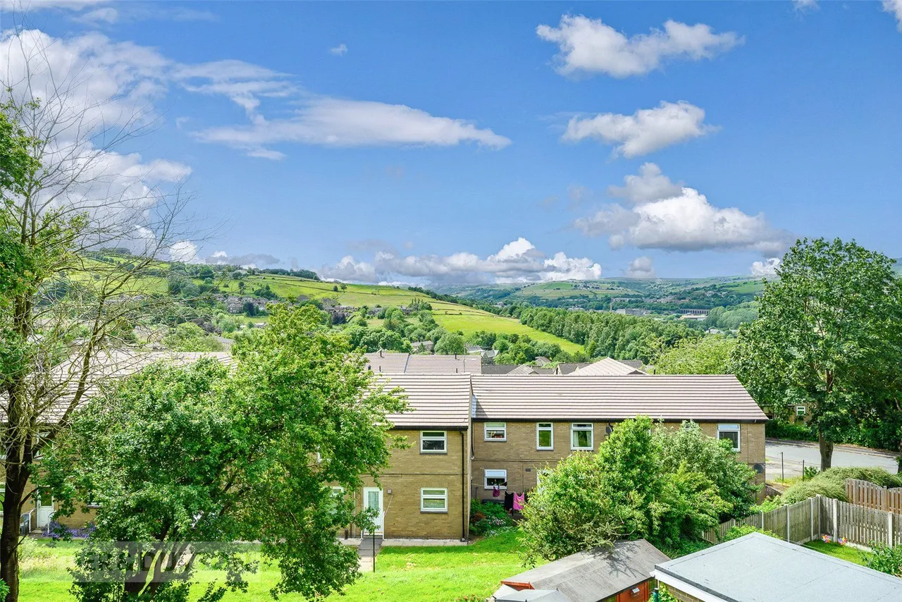 Pennine View, Linthwaite, HD7, photo 19