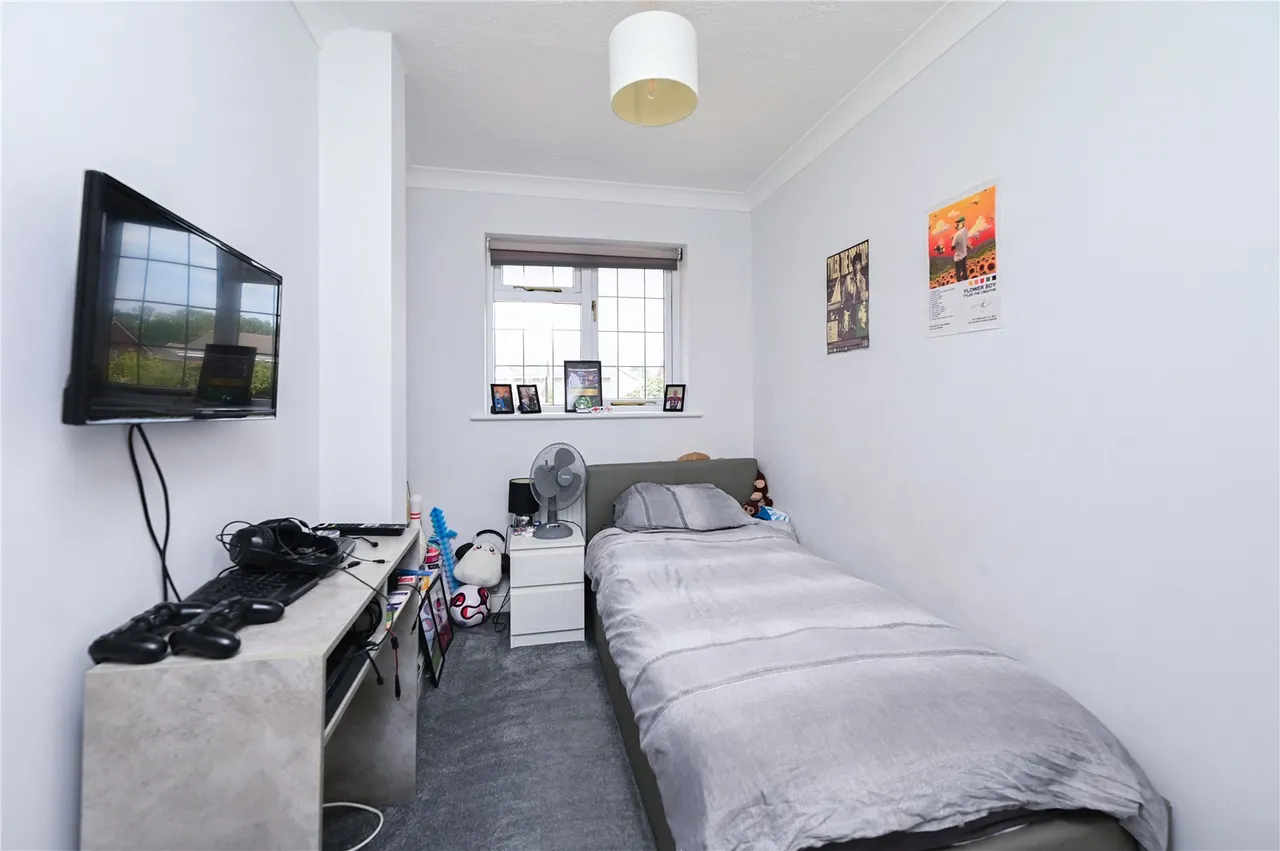 Bridge Mews, Tongham, Farnham, Surrey, GU10 1ER, photo 12