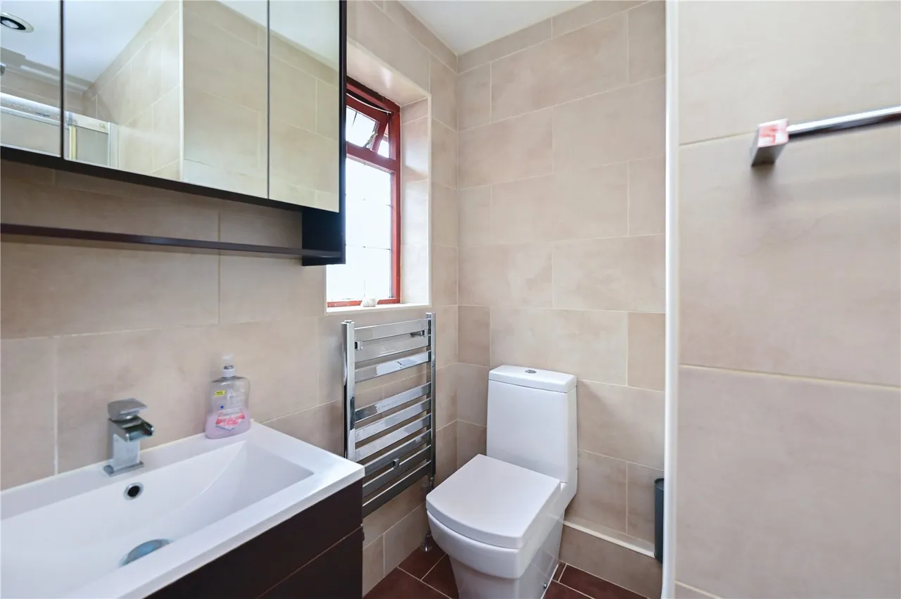 Bridge Mews, Tongham, Farnham, Surrey, GU10 1ER, photo 9