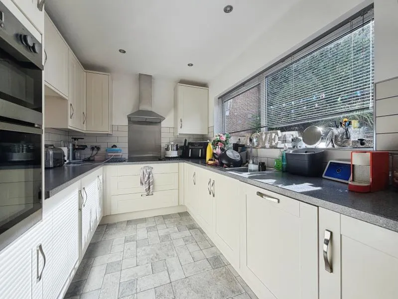 Frobisher Avenue, Portishead, BS20, photo 4