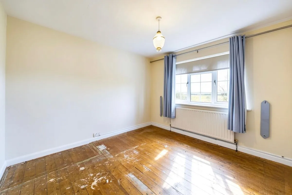 Brentwood Road, Herongate, Brentwood, photo 9