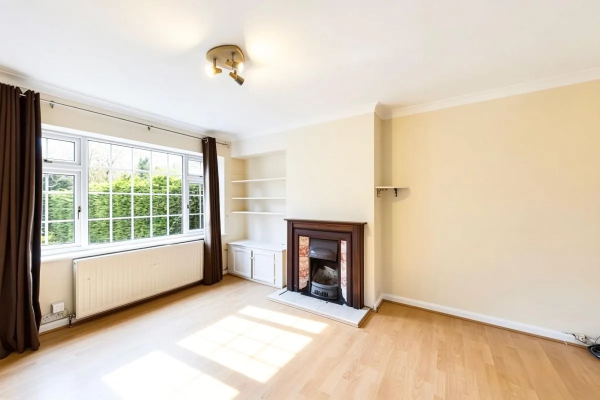 Brentwood Road, Herongate, Brentwood, photo 3
