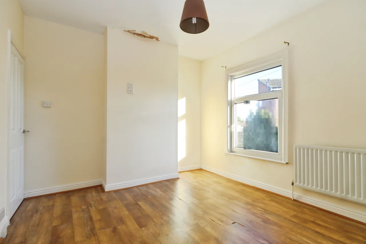 Park View, Leeds, LS25, photo 9
