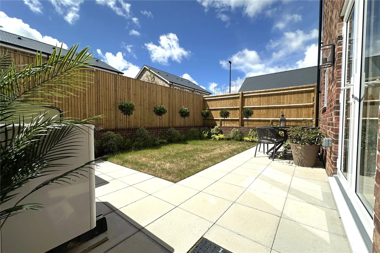 Hartland Village, Ively Road Fleet, Fleet, GU51 3GL, photo 12