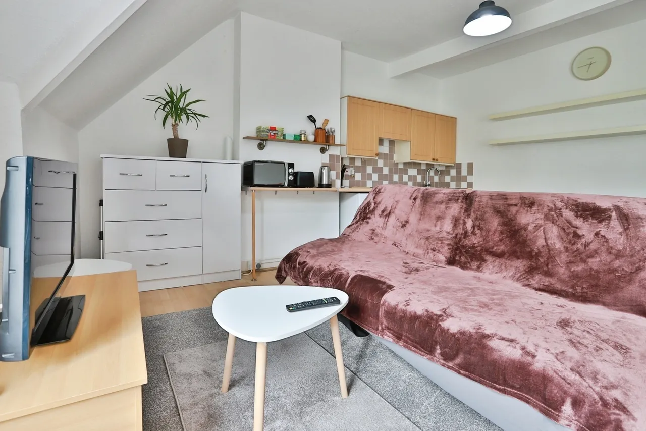Knyveton Road, Bournemouth, BH1, photo 3