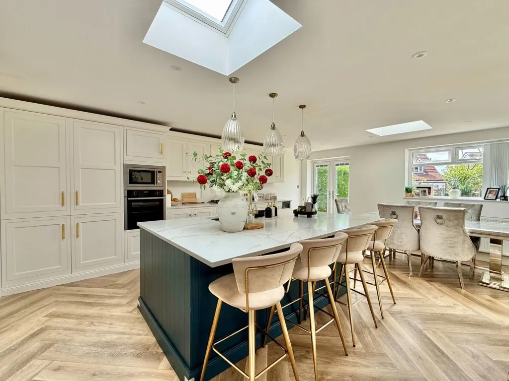 Bardsey ~ Albans Close, LS17, photo 6