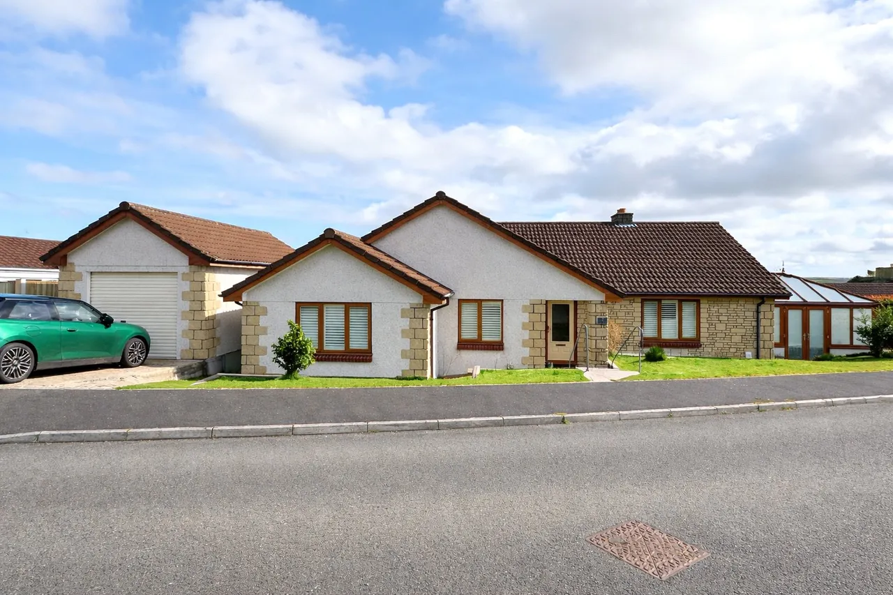 4 bed house for sale, Green Meadows, Camelford, PL32