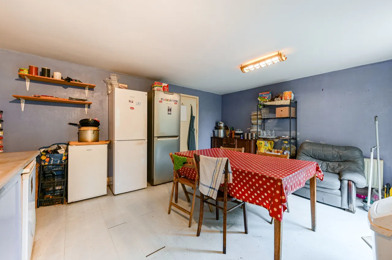 82 Harlinger Street, London, photo 10