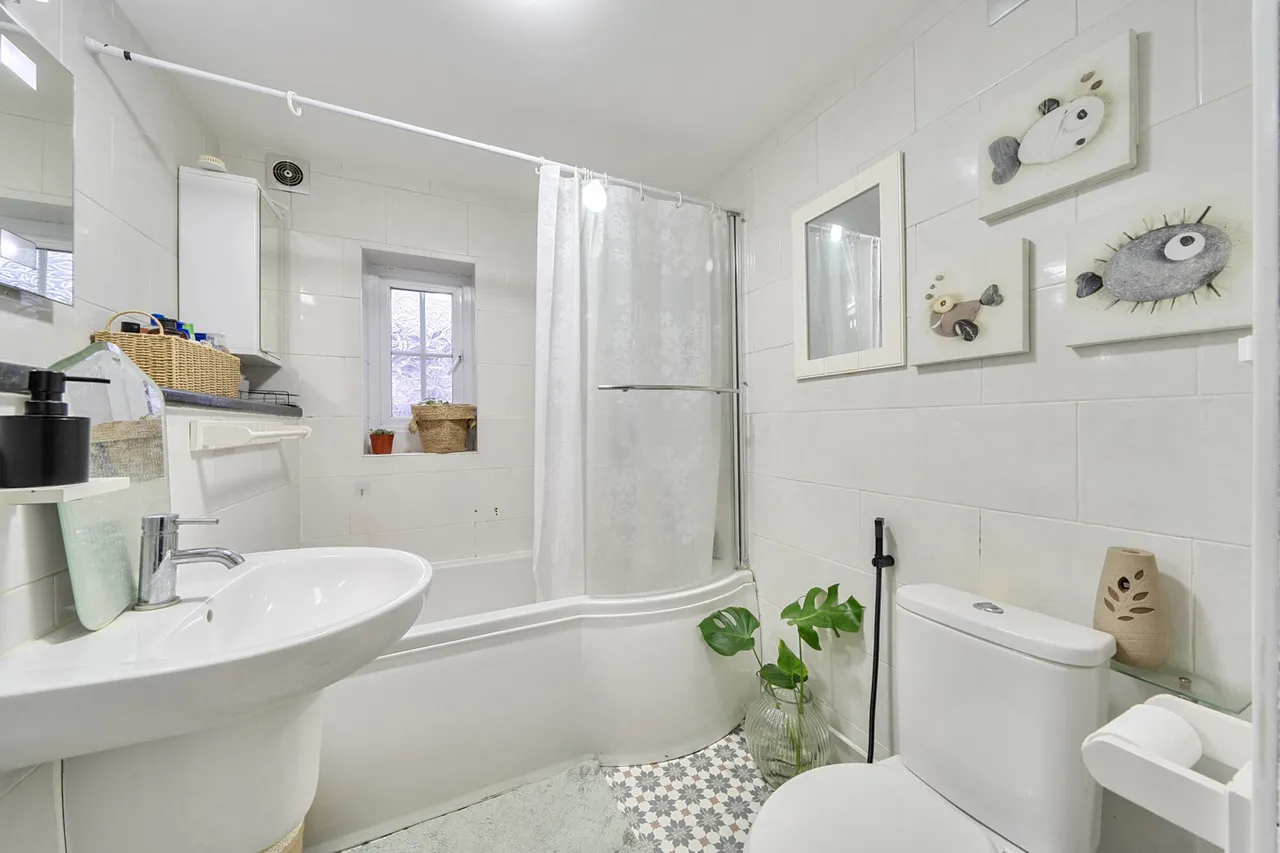 Cannon Road, Watford, WD18, photo 16