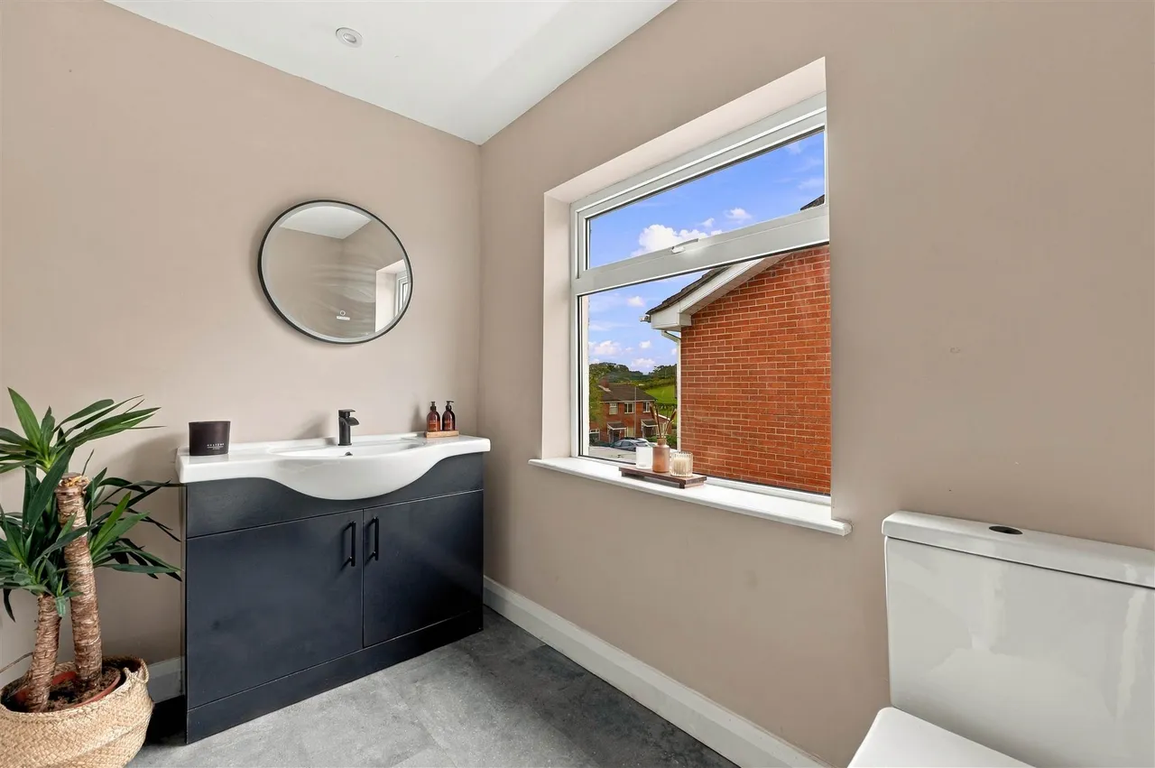 Sandymount, Lisburn, BT27, photo 20
