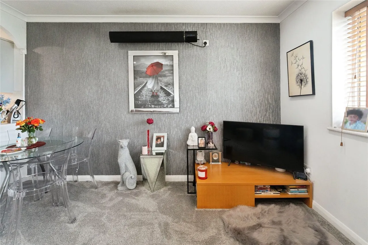 Ley Street, Ilford, IG1, photo 7