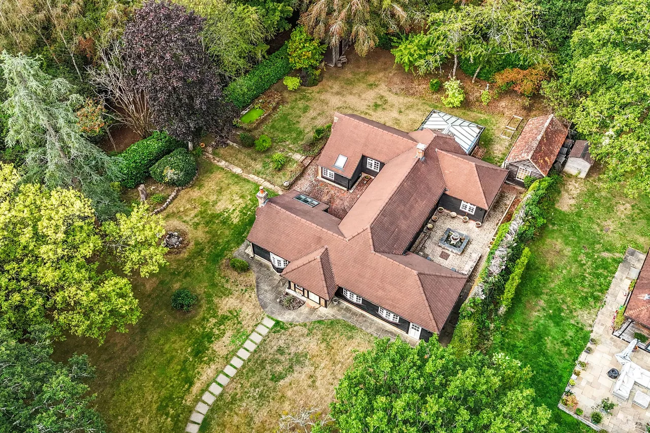Brick Kiln Common, Wisborough Green, RH14, photo 11
