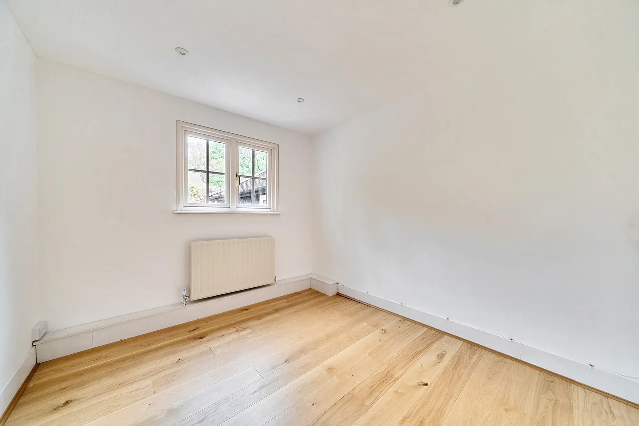 Brick Kiln Common, Wisborough Green, RH14, photo 16