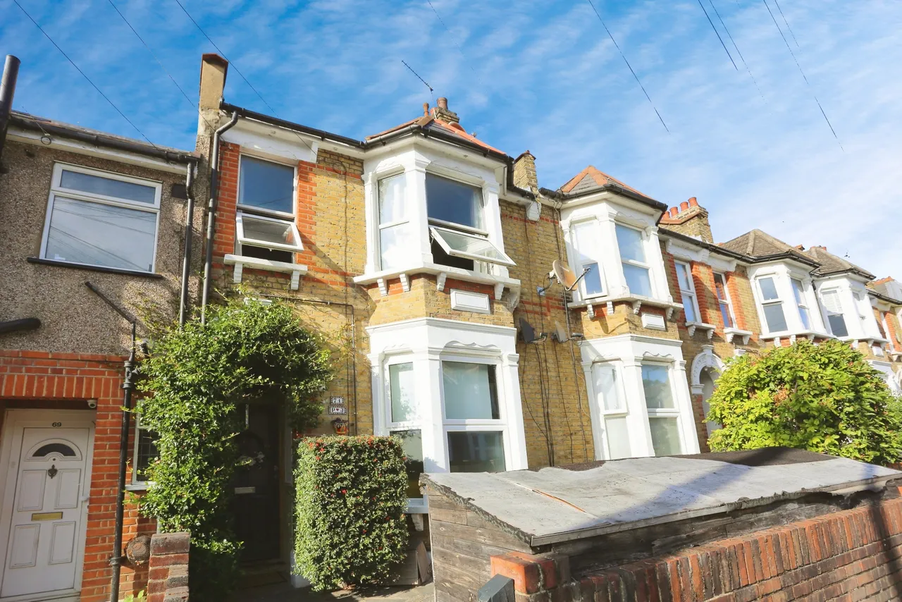 1 bed flat for sale, Farley Road, London, SE6