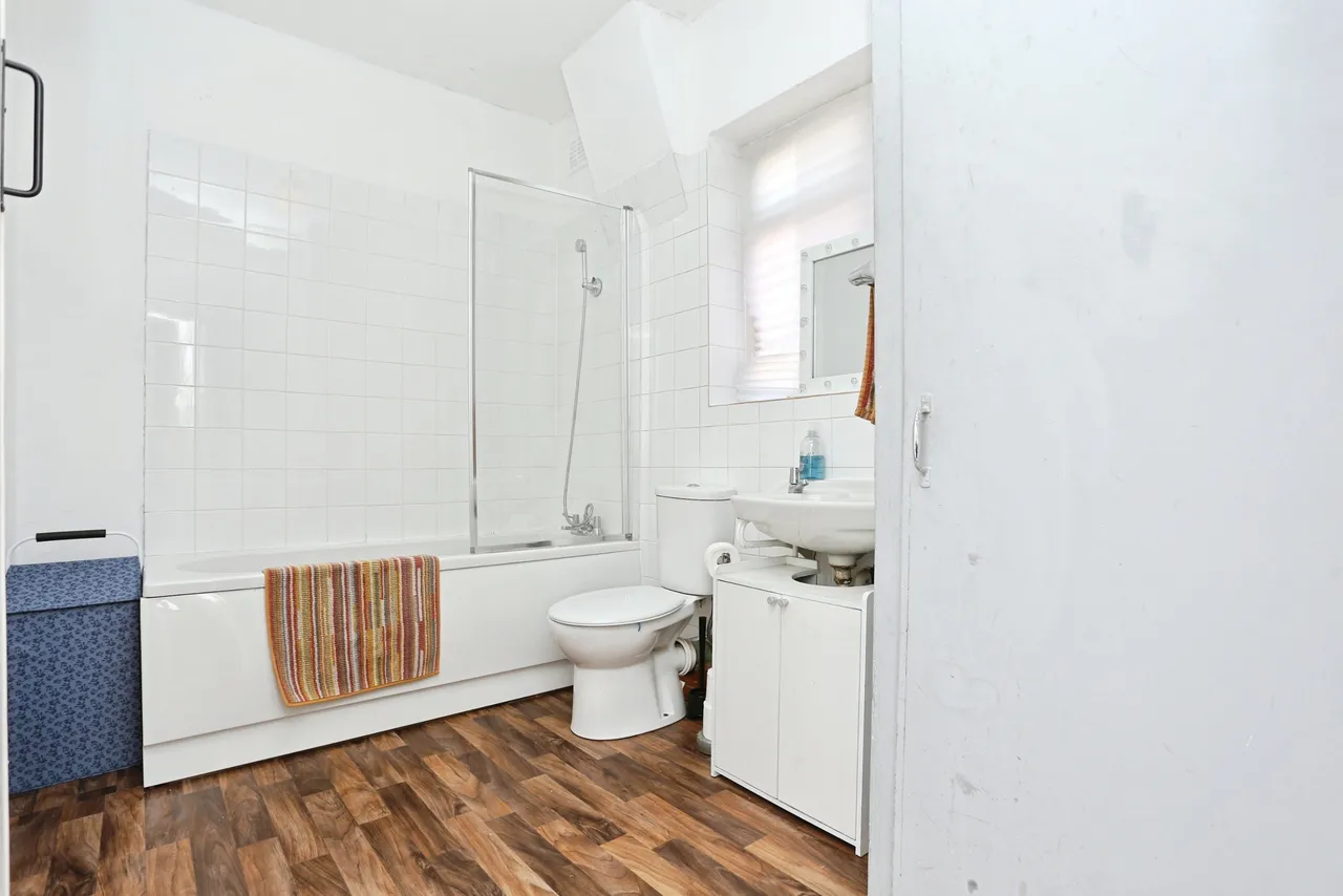 Farley Road, London, SE6, photo 6