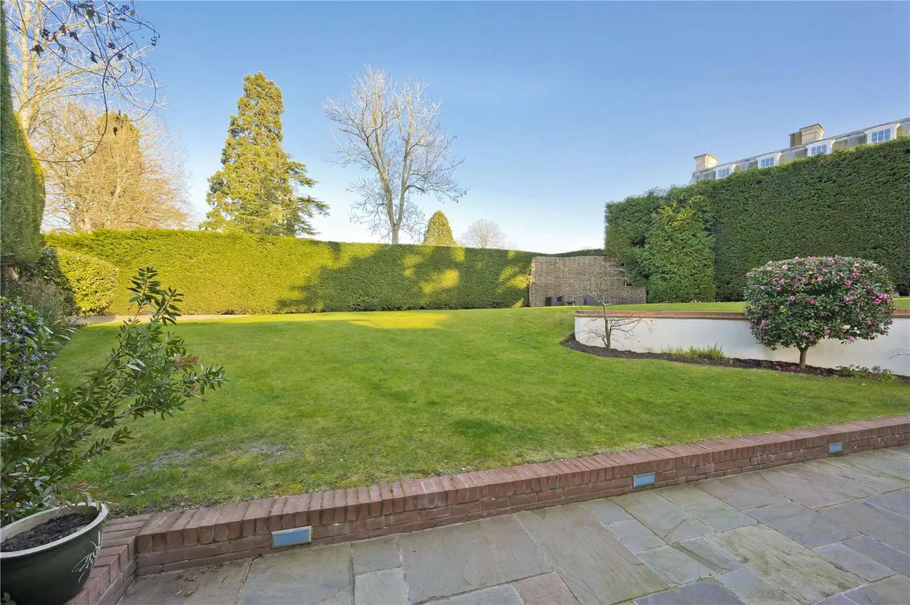 Ottershaw Park, Ottershaw, KT16, photo 12