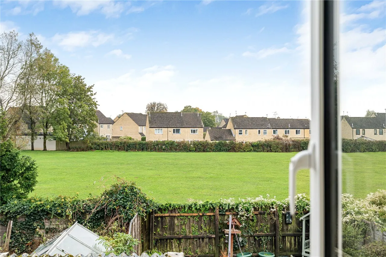 Countess Lilias Road, Cirencester, GL7, photo 8