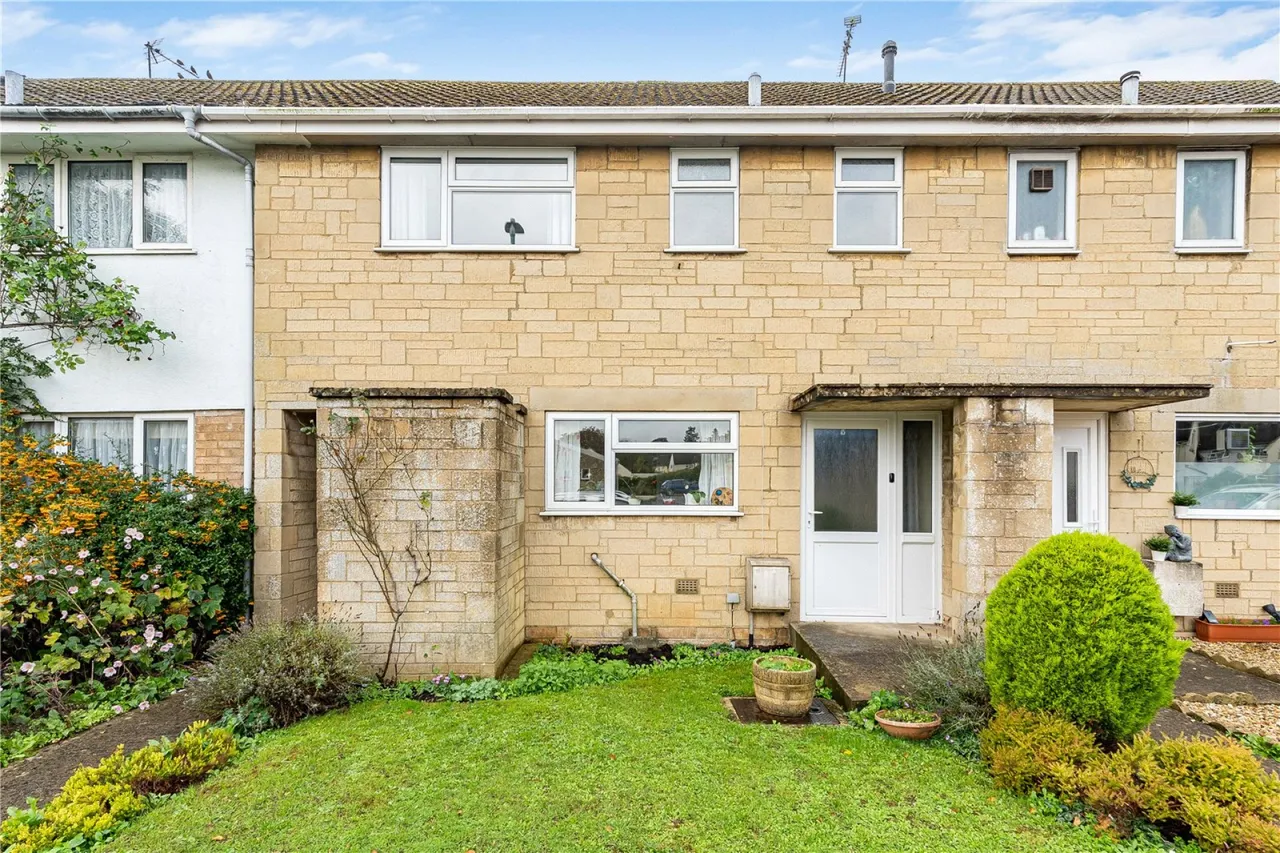 3 bed house for sale, Countess Lilias Road, Cirencester, GL7
