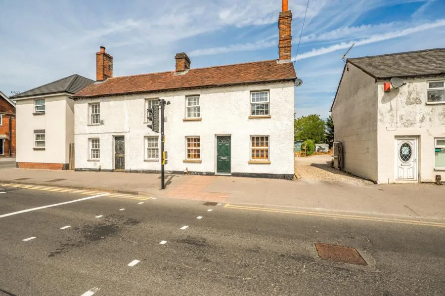 3 bed house for sale, Chapel Street, Thatcham, RG18