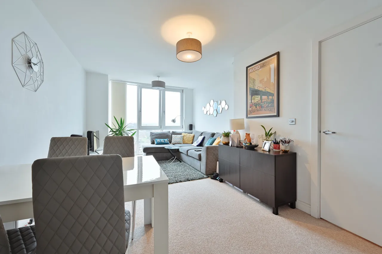 131 K D Tower, Cotterells, Hemel Hempstead, photo 2