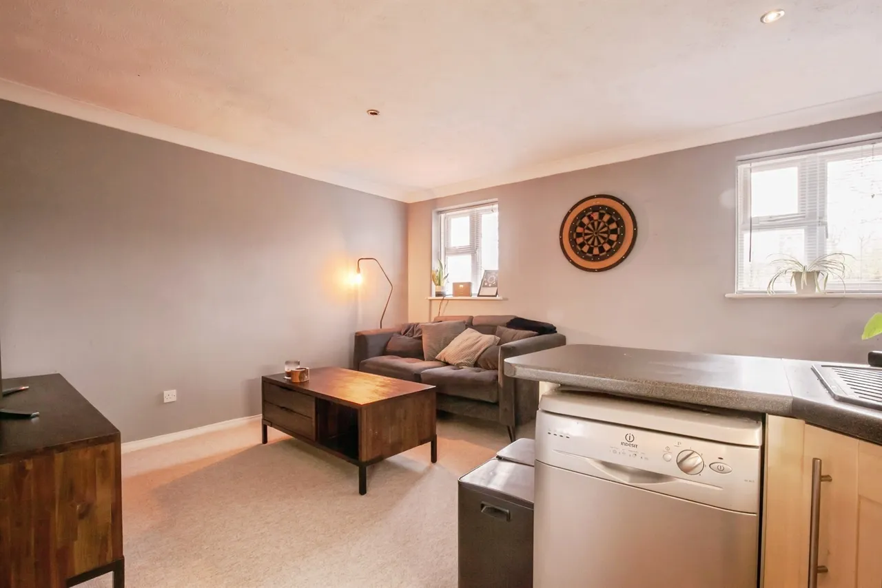 Larch Way, Haywards Heath, RH16, photo 4