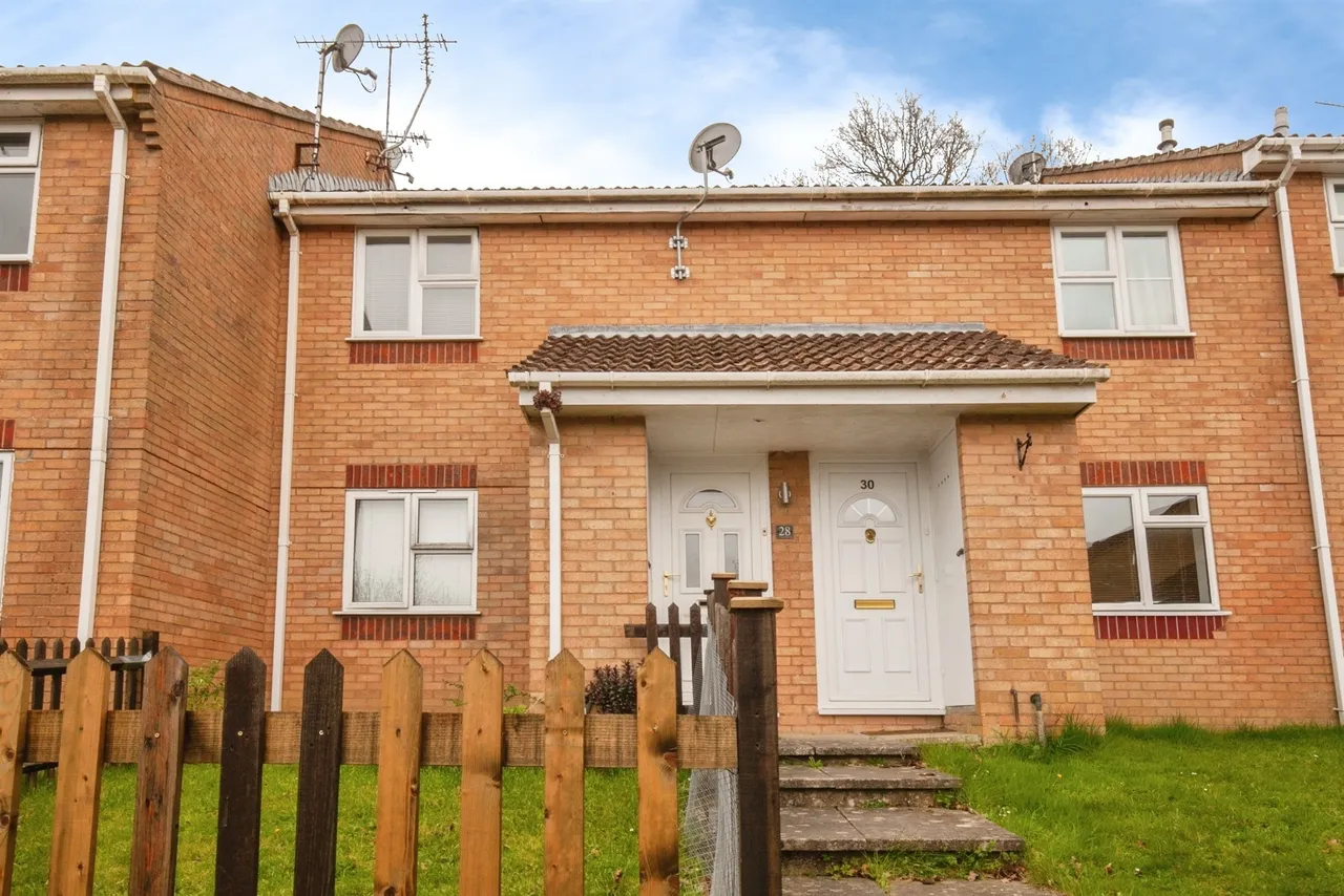 Larch Way, Haywards Heath, RH16, photo 2