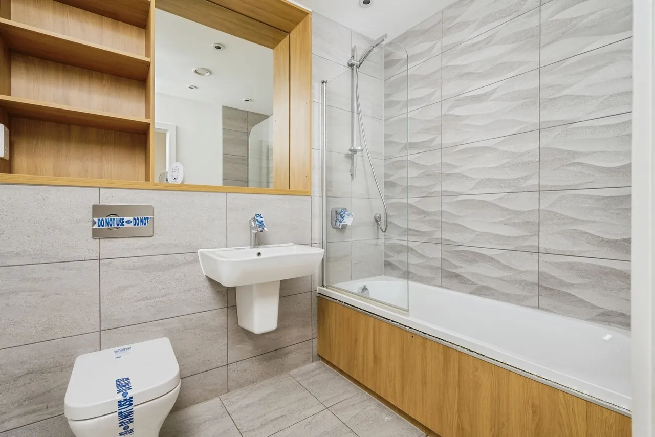 Kingdom Street, Plymouth, PL1, photo 11