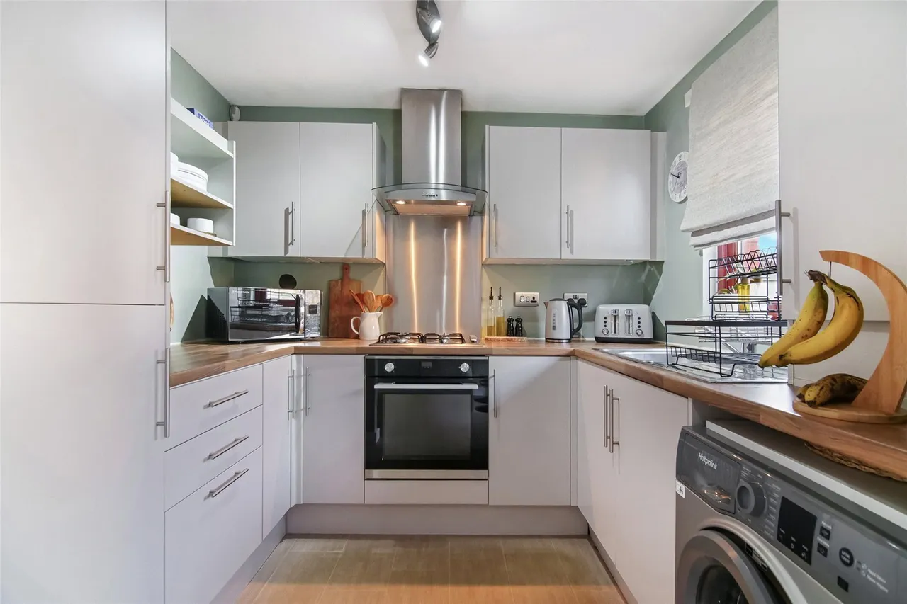 Cordale Avenue, Renton, G82, photo 4