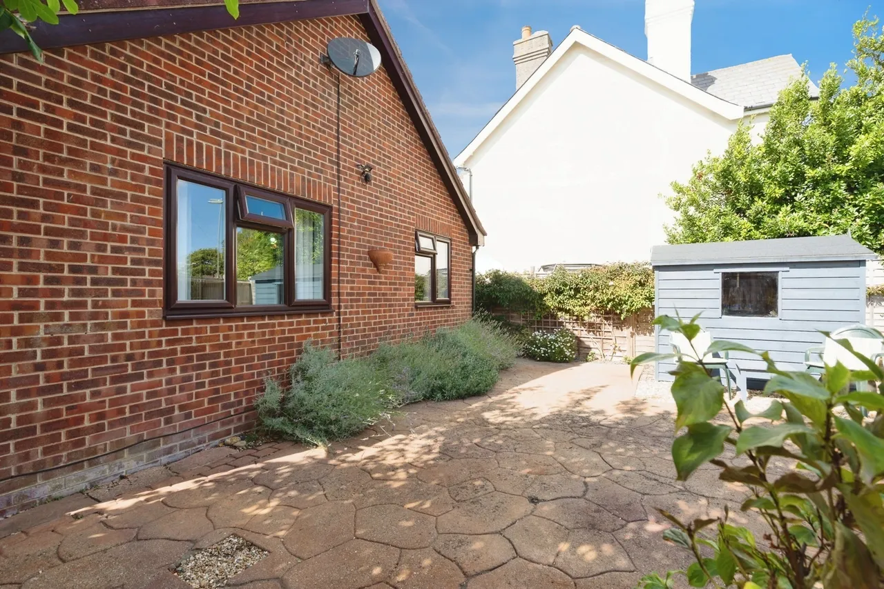 Webb Lane, Hayling Island, PO11, photo 13