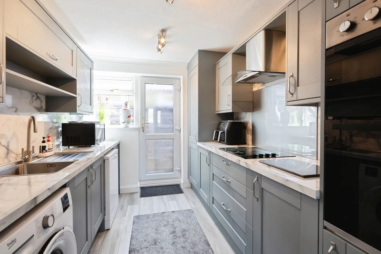 Webb Lane, Hayling Island, PO11, photo 6