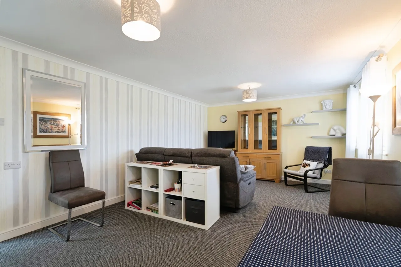 Webb Lane, Hayling Island, PO11, photo 5